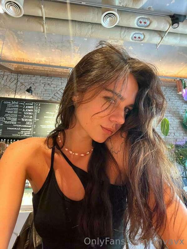 🖤  🥺