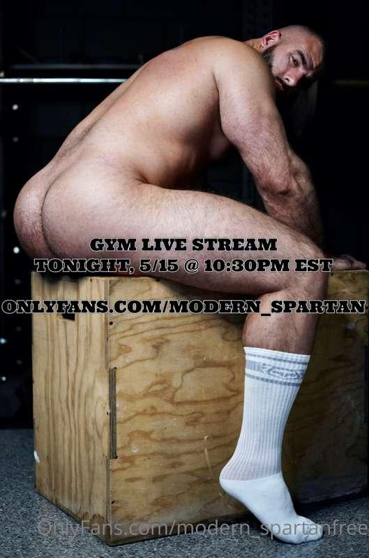 Cum join me tonight in the gym for a sweaty workout😈💦 Includ..