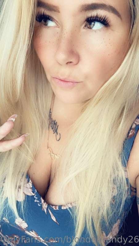 Hi my lovelies! I apologize for my absence lately. Life is k..