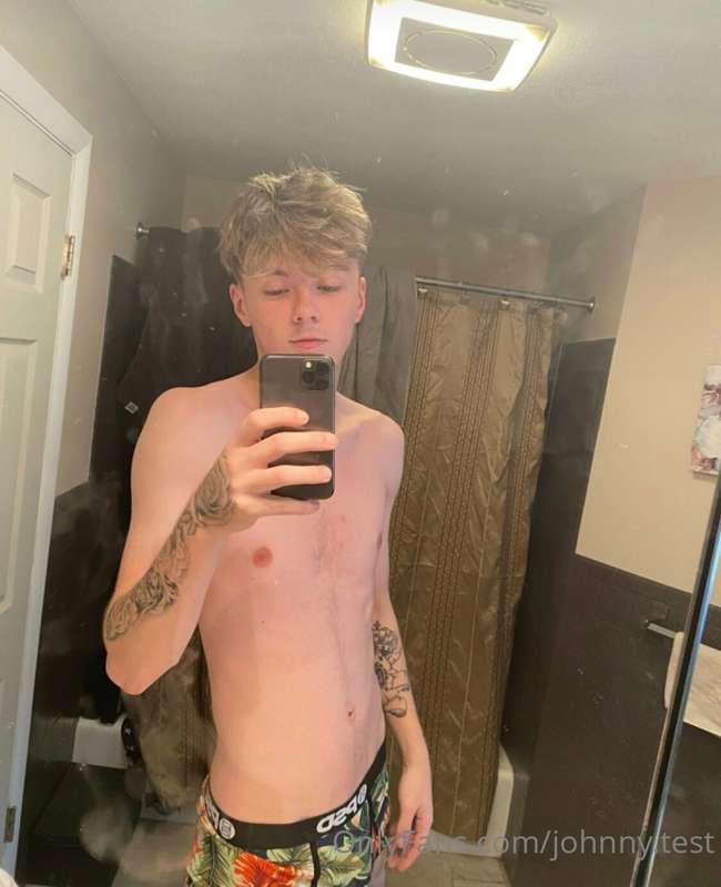 Sending free video and pic to everyone who likes 100 post an..