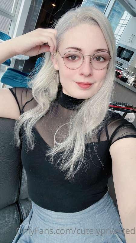 There’s a lot of newcomers here! Just so I get to know all o..