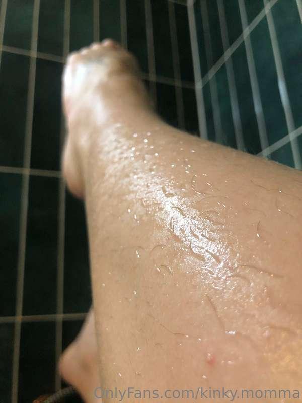 I’ve had this song stuck in my head. It goes like this: some..