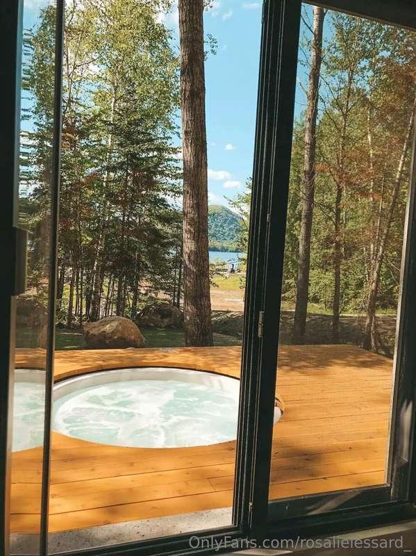 Je m'en vais dans un chalet dans un couple de jour pis j'ai ..