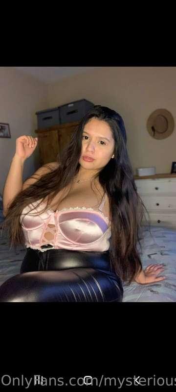 ## @kattybusty 🌹🤍 I am the girl of your dreams, sexy, innoce..
