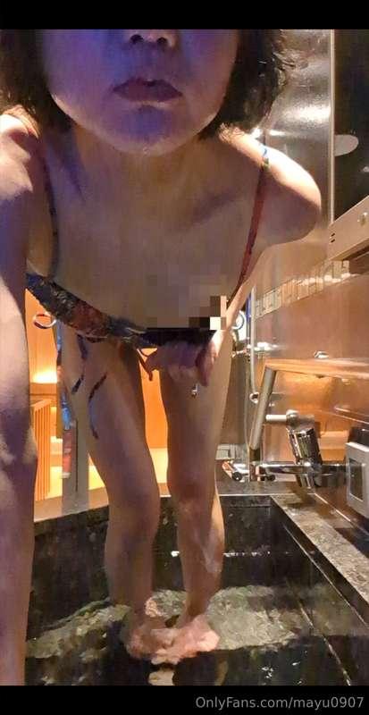 Would you like to take a peek at what happens in a private s..