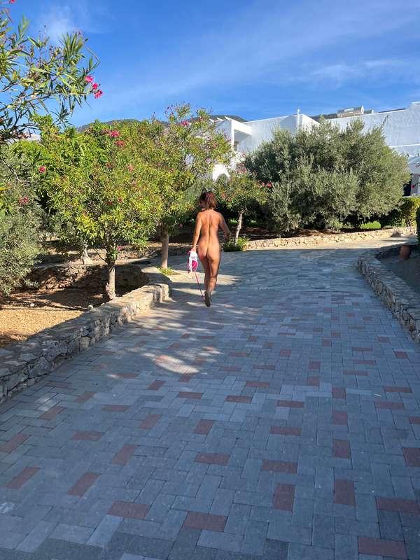 Wanna have some fun? My DM is always open! 😘❤️