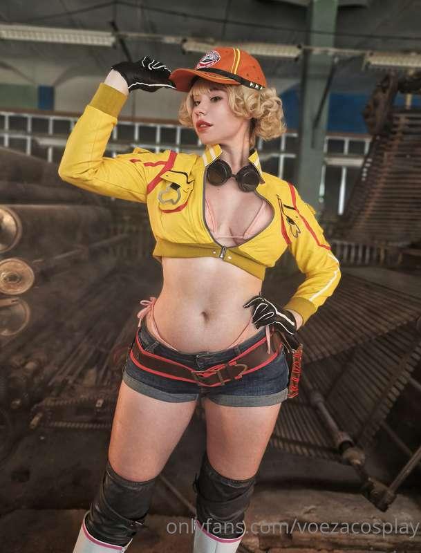 Cindy Aurum backstages💛I feel myself so fucking hot when I s..