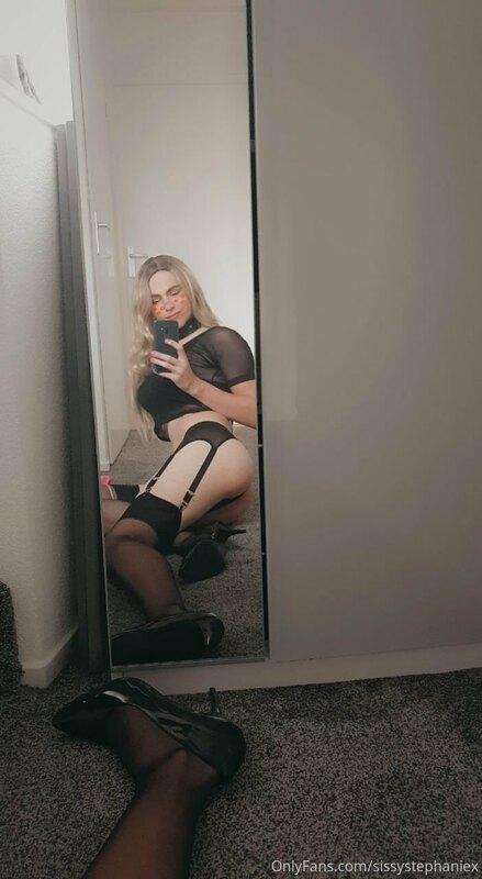 Should I post more face pics? 😅
-
𝗖𝗛𝗔𝗦𝗧𝗜𝗧𝗬:
103 Days locked ..