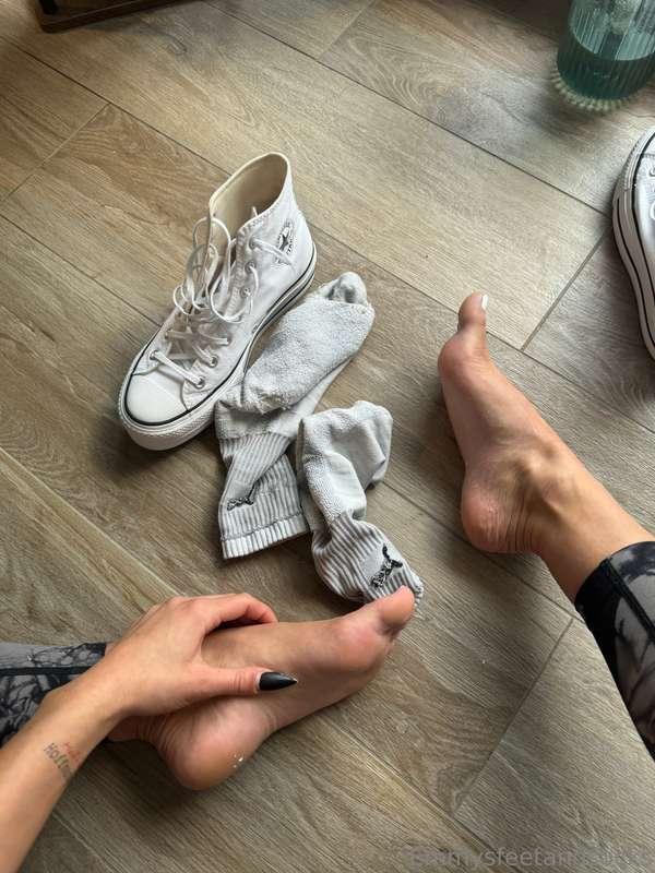 emmyfeetandsocks image #0