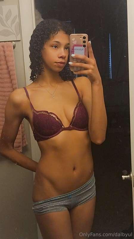 New video? Do you want it baby?🥰❤️🖤Catch me on:💲 keydrianna🕓..