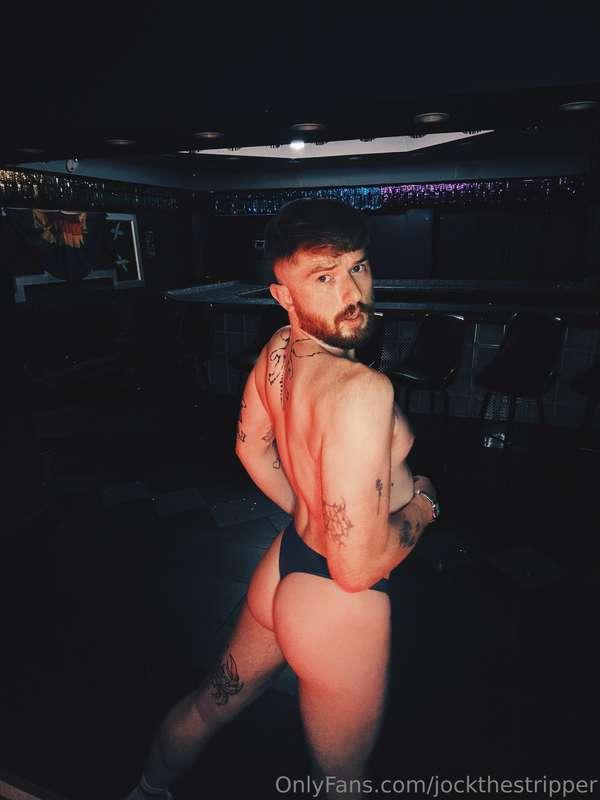 Friday night means I’m at the shoe! If you’re in Chicago you..