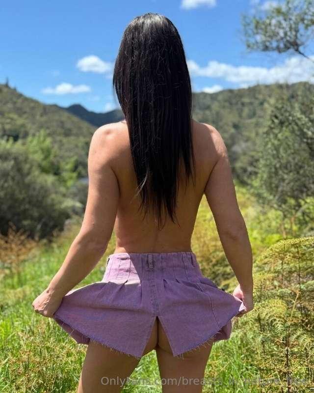 I’m out here having a cracking time! 😝😝😝Cum join me in my Pr..