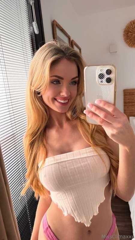 Submit to the desires of this 6' blonde Goddess with a perfe..