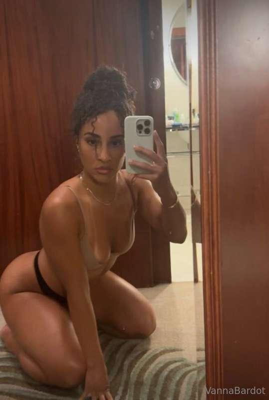 vannabardot image #0