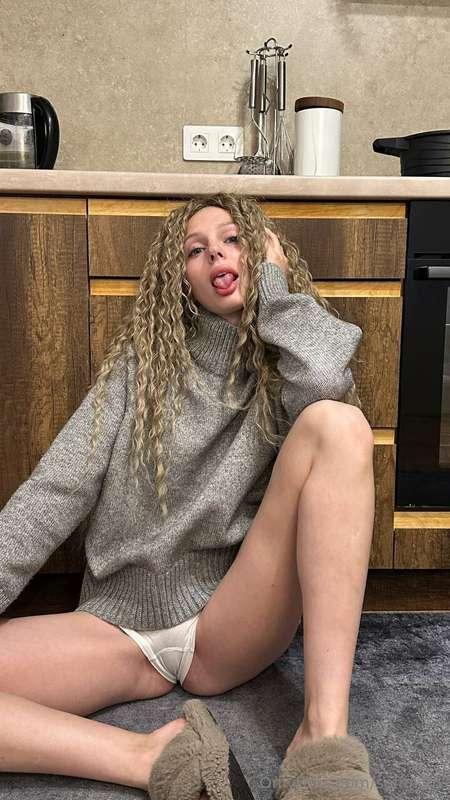 Waiting for my food like a good girl… but not wearing much s..