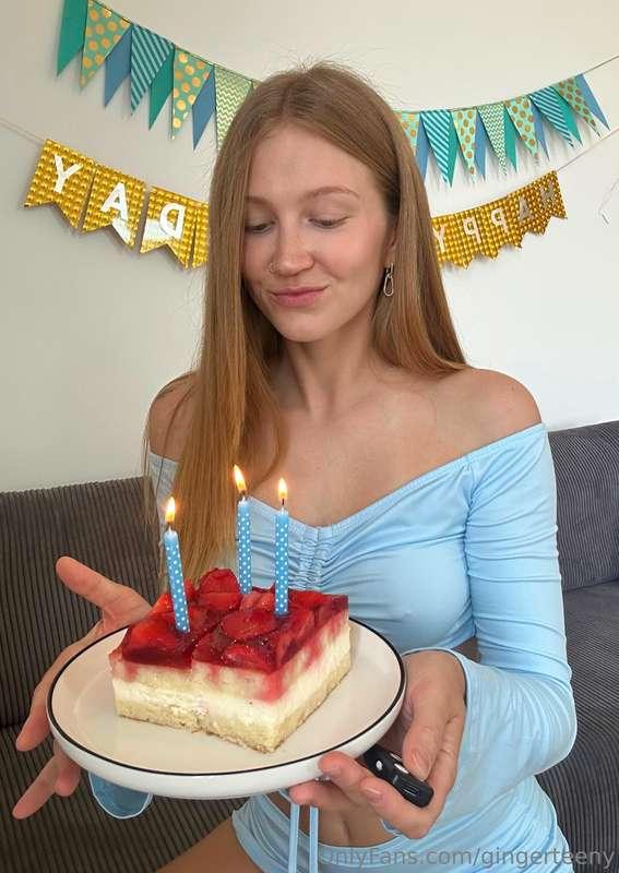 What's your favorite flavor birthday cake? 🎂