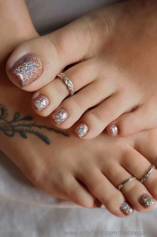 footsiegalore image #10