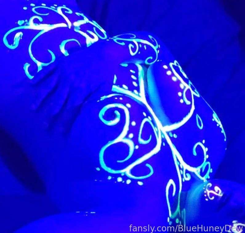 bluehuneydew image #1