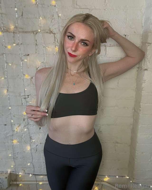 Don’t forget to get in your workout 🏋️😈