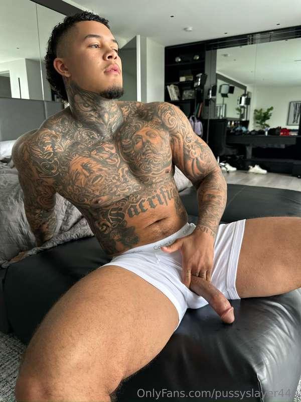 Dick hard as fuck right now. 🍆💦