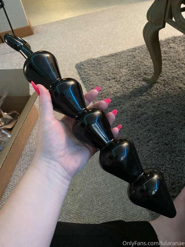 😳😳what the fuck. It’s so big.