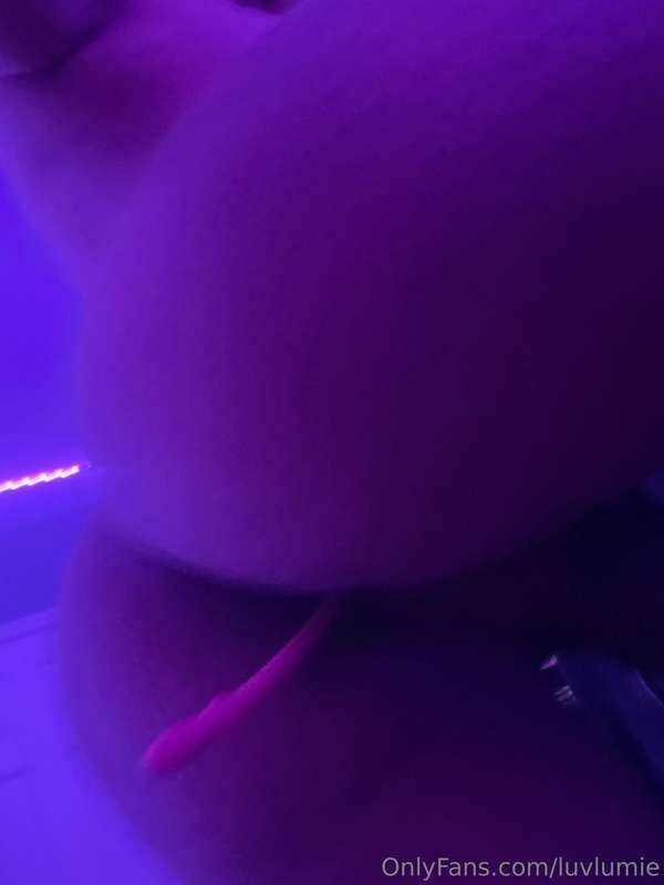 boywifeluci image #0