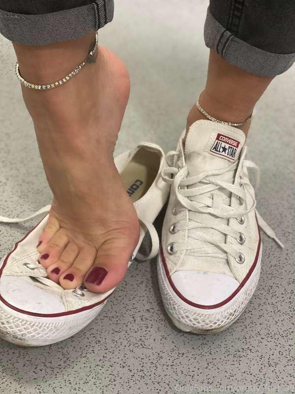 pretty_feet_39 image #0