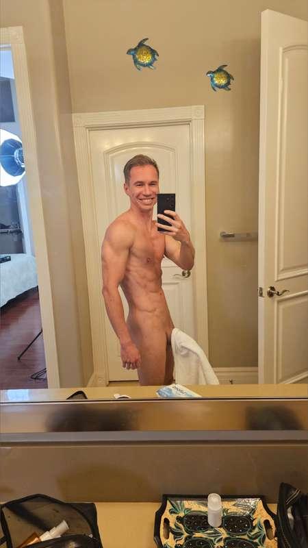 Can I be your towel rack?