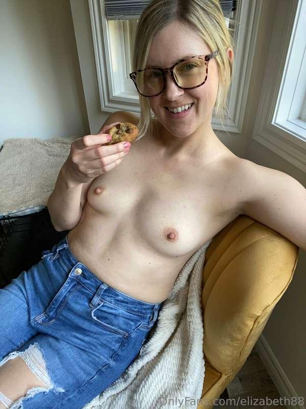 Milf and cookies? 😗