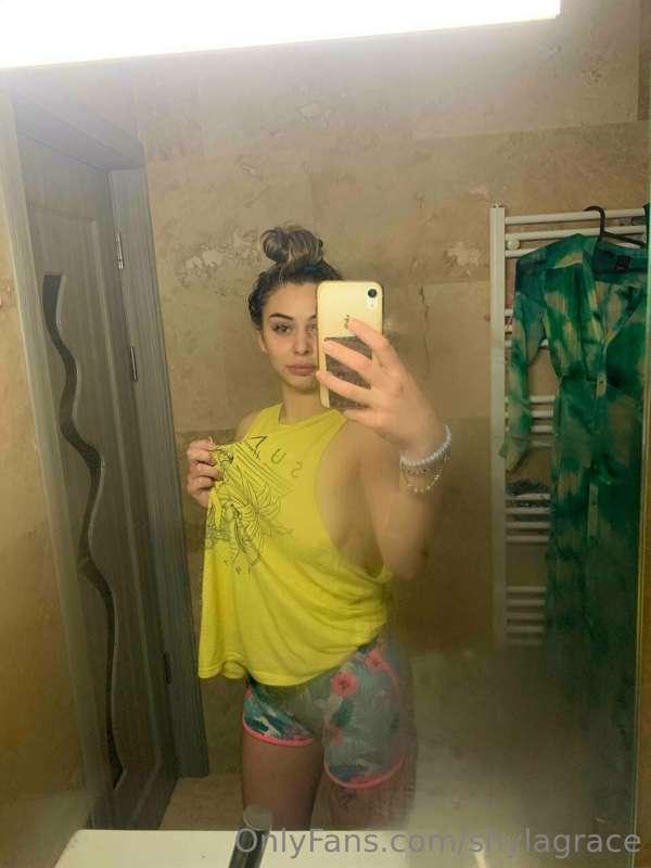 Are you coming to get wet?🤫