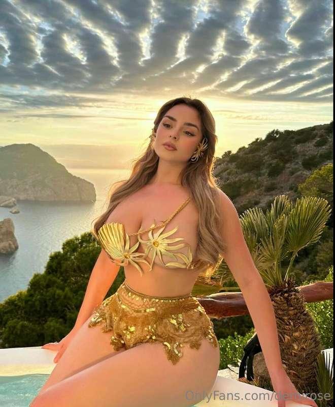 🧜🏻‍♀️