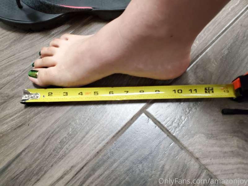 Foot measurements ;)