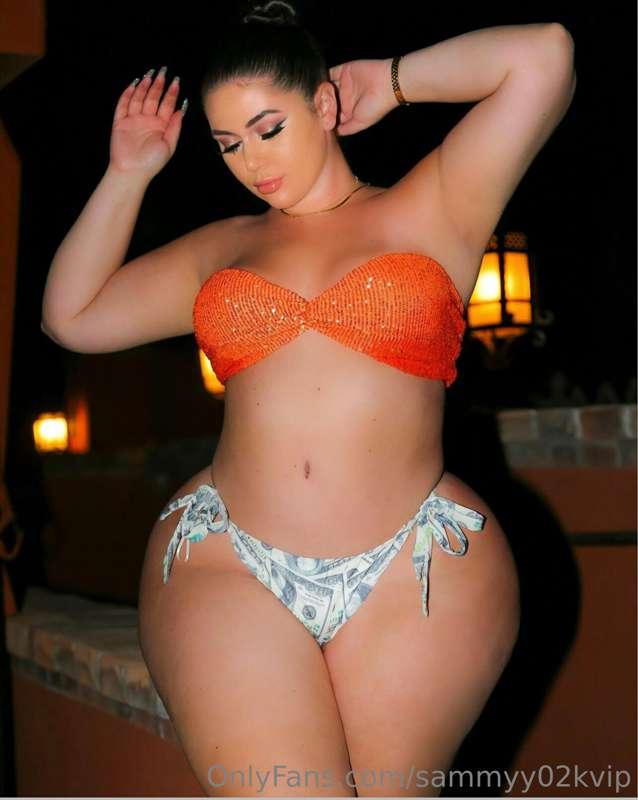 𝐋𝐢𝐟𝐞 𝐢𝐬 🧘🏻‍♀️ 𝐬𝐢𝐦𝐩𝐥𝐞…. 𝐉𝐮𝐬𝐭 𝐚𝐝𝐝 🌊 𝐰𝐚𝐭𝐞𝐫💋
