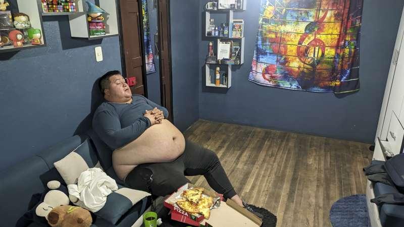 From an athletic soldier to a huge luscious fat man
