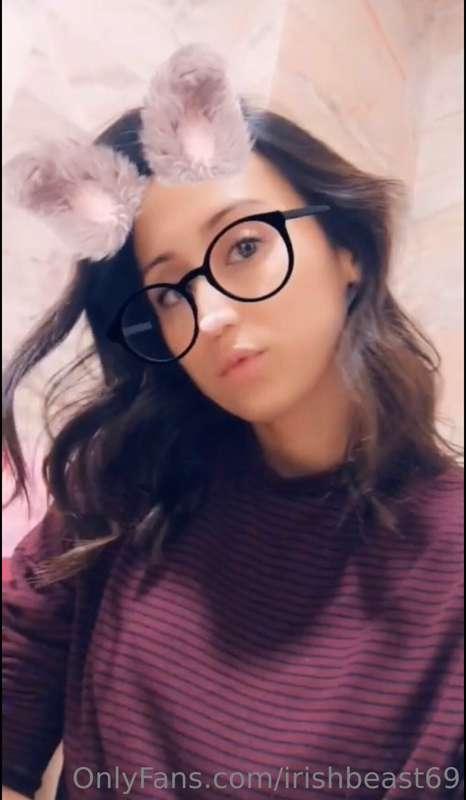 Hey! Come and see my new filter and check out my pink pussy ..