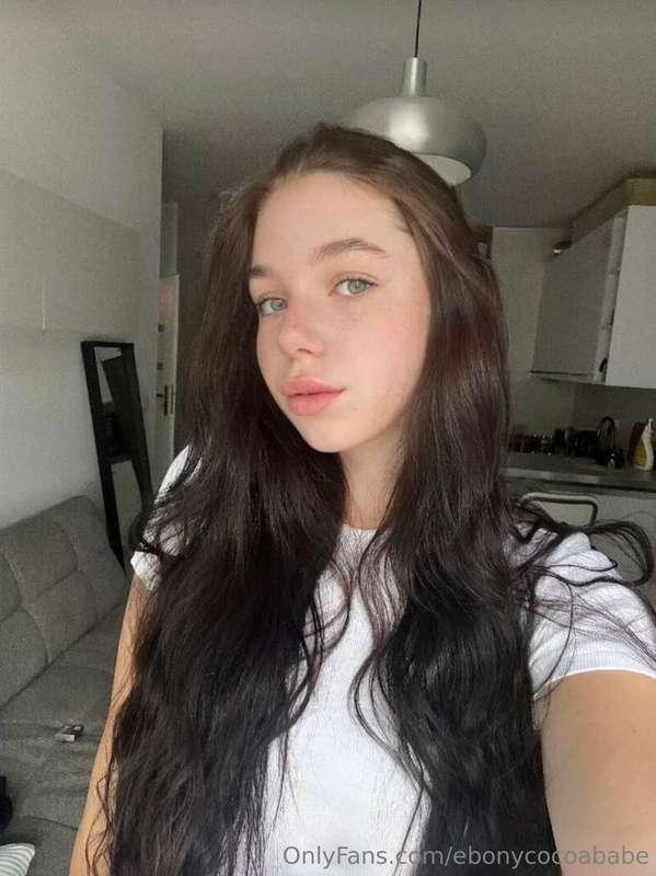 ## 💕💕💕 SHY PUSSYGIRL 💕💕💕 Her @fierce.flirt juicy pink pussy ..