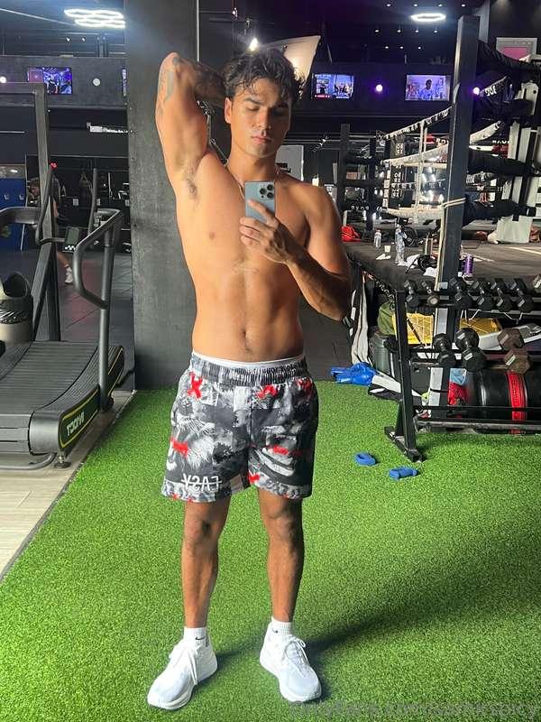 Tell me what would you do with my body 😏
