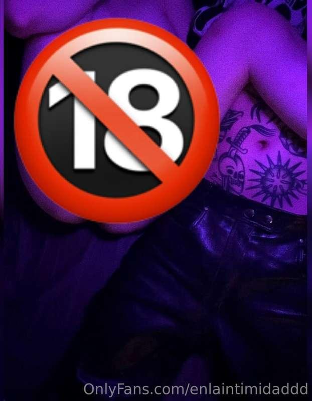 Me & @vasileva1122 relaxing after a shoot 🔞🙊 🥵