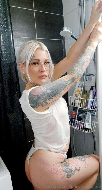 ✨️ **Arvon jouluaattona täällä 3kk mun päätilille** ✨️ Pääti..