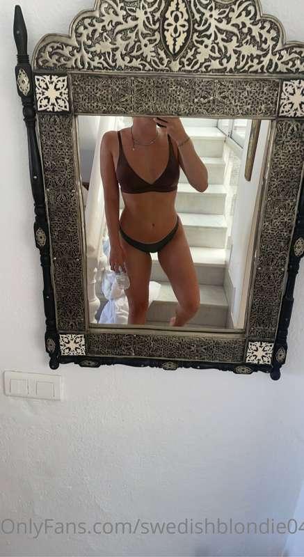 😘