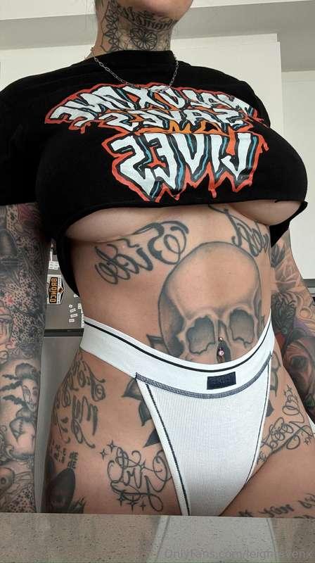 is underboob your favorite boob? 🤭