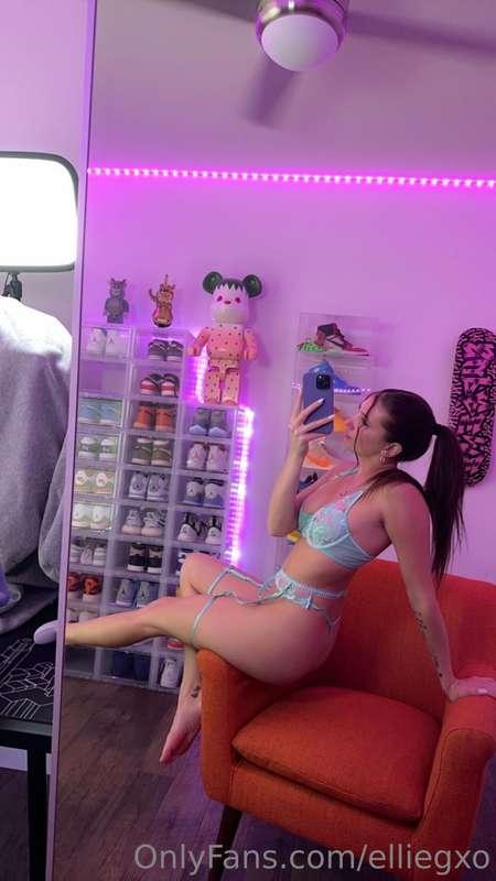 I can think of a lot of things to do on this chair 😉 dm me t..