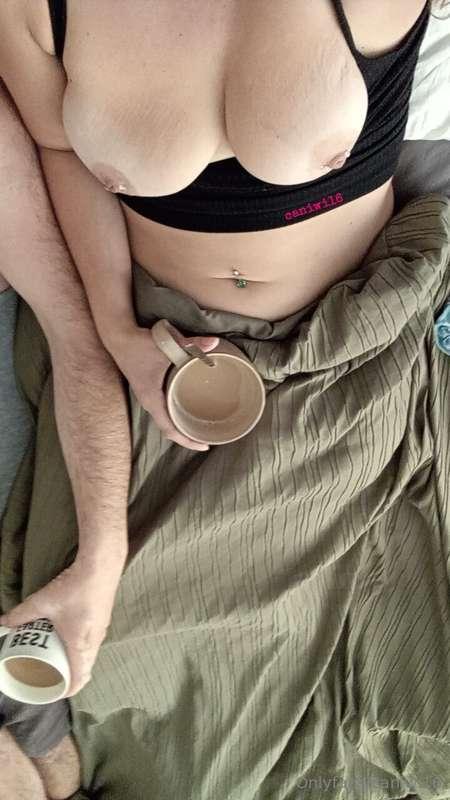 It's cold and I hate being cold 🥺😫 my warm naked days are ov..