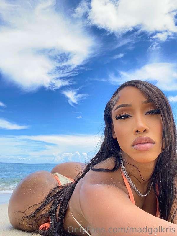 whats the first thing you notice?