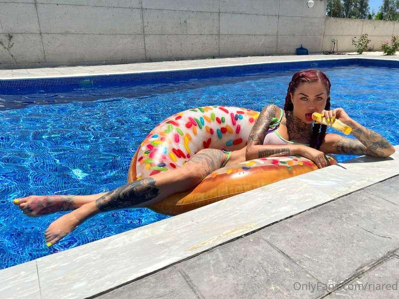 Good Morning Babe! Love IceCream! Do u wanna see how I suck ..