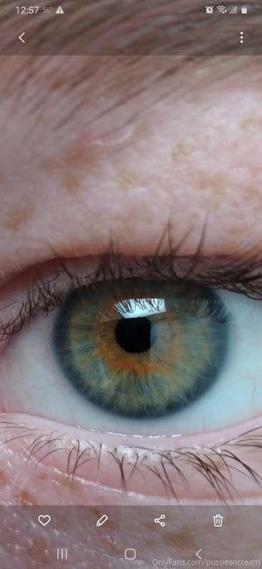 Just cuz i think my eye looks cool 😂