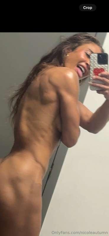STRIPPING IN THE PUBLIC GYM 🤭3 min.. watch me rub my hard, s..