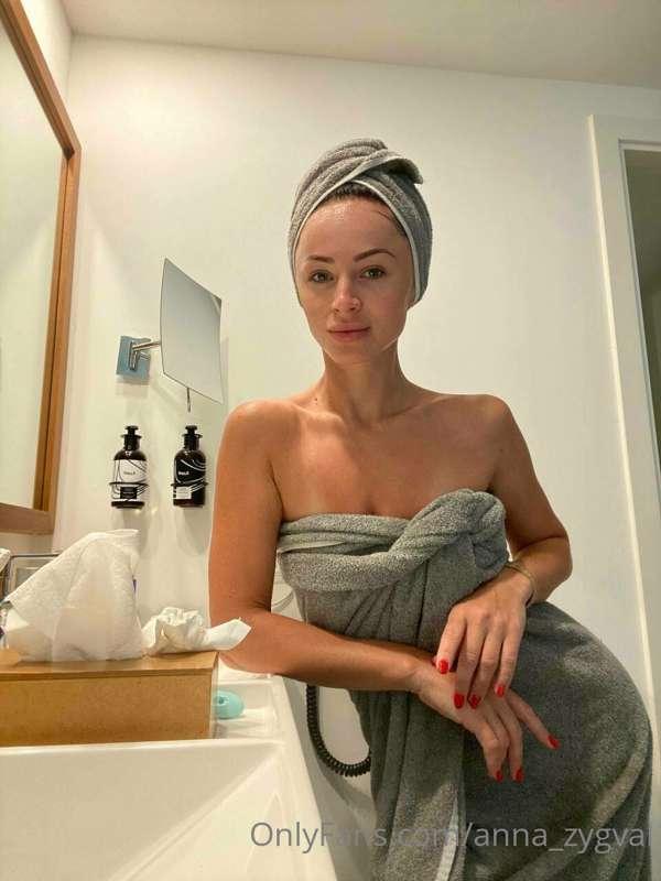 I love taking a hot bath... especially if I'm not alone and ..