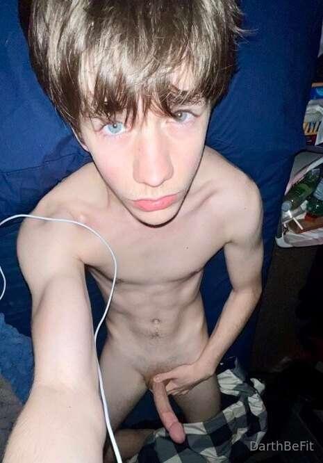 helloooo. I’d like to be more active on chats! feel free to ..
