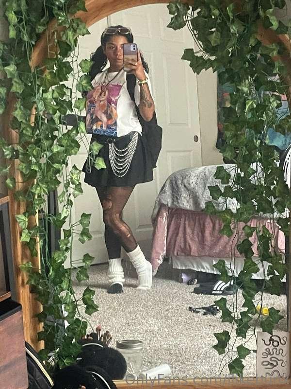 cute lil fit check, about to smoke in the woods and embrace ..